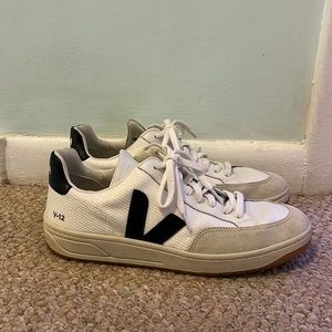 Veja V-12 White and Black Sneakers